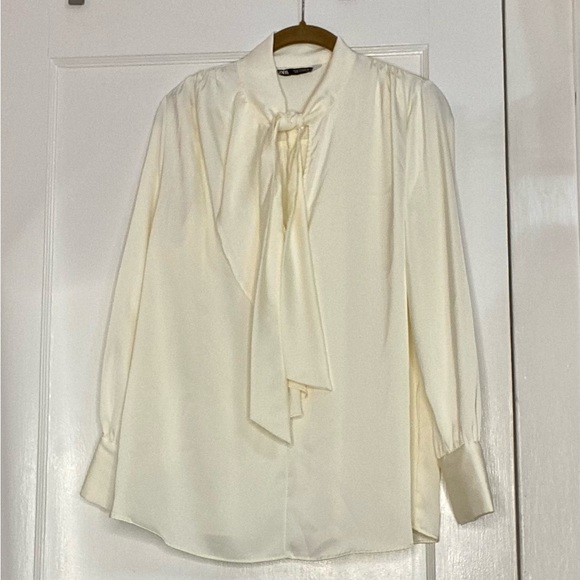 Top - Picture 1 of 5